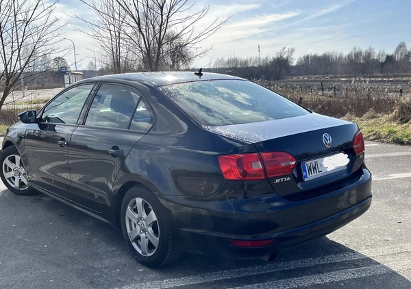 Volkswagen Jetta cena 30500 przebieg: 233000, rok produkcji 2012 z Kobyłka małe 67